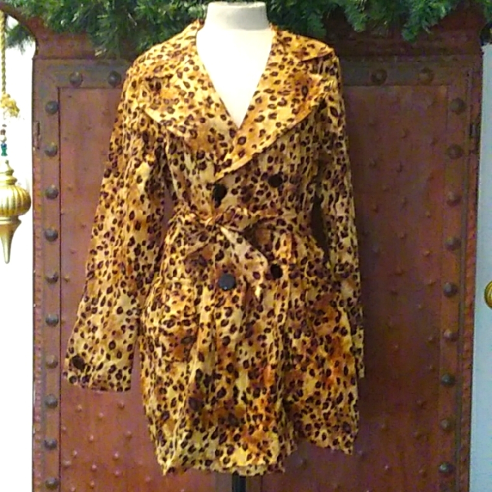 NWT BEAUTIFUL ROBERTLOUIS CHEETA PRINT JACKET. BROWN/BLACK/TAN. SZ L
